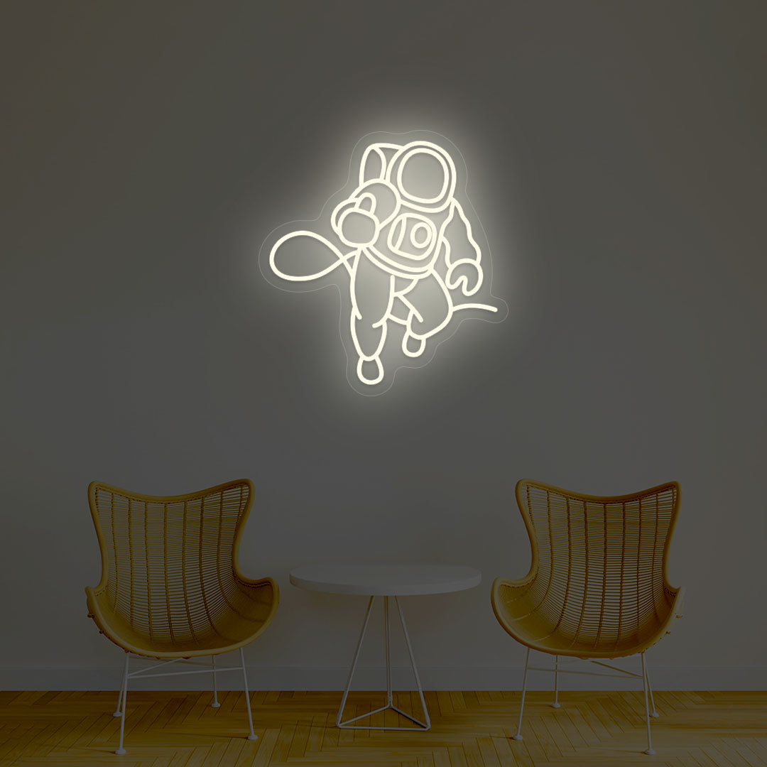 Astronaut Neon Sign | CNUS000003