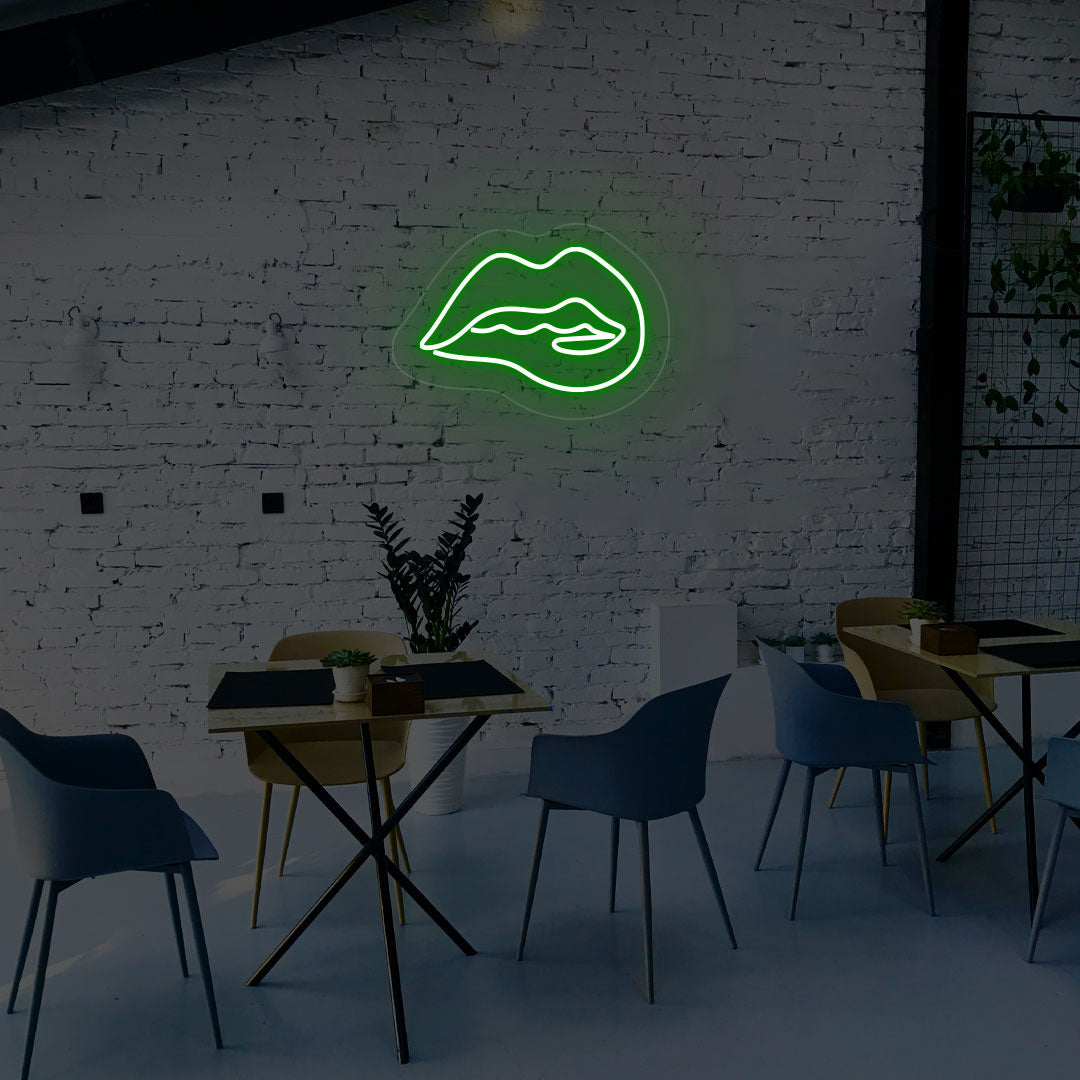 Irresistible Lips Neon Sign | Green