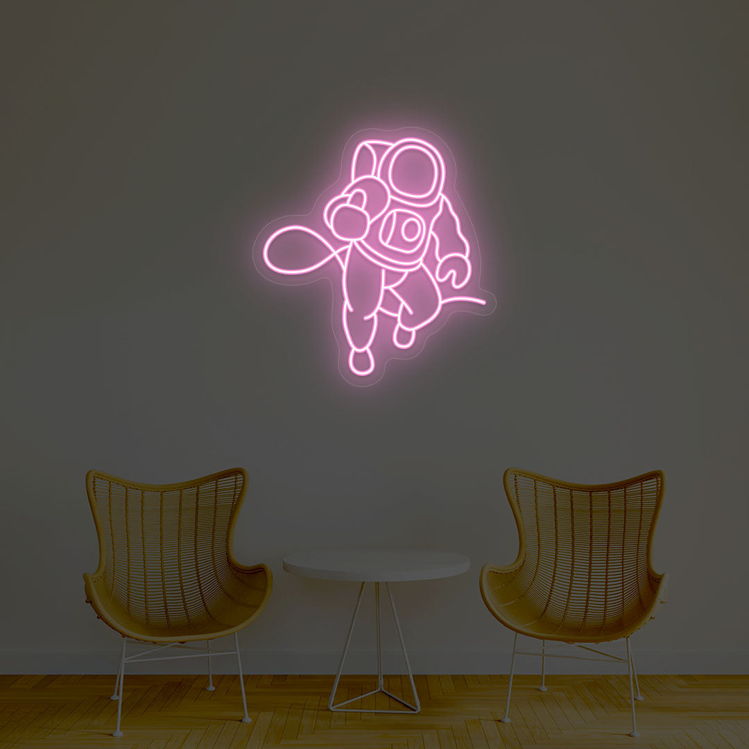 Astronaut Neon Sign | CNUS000003