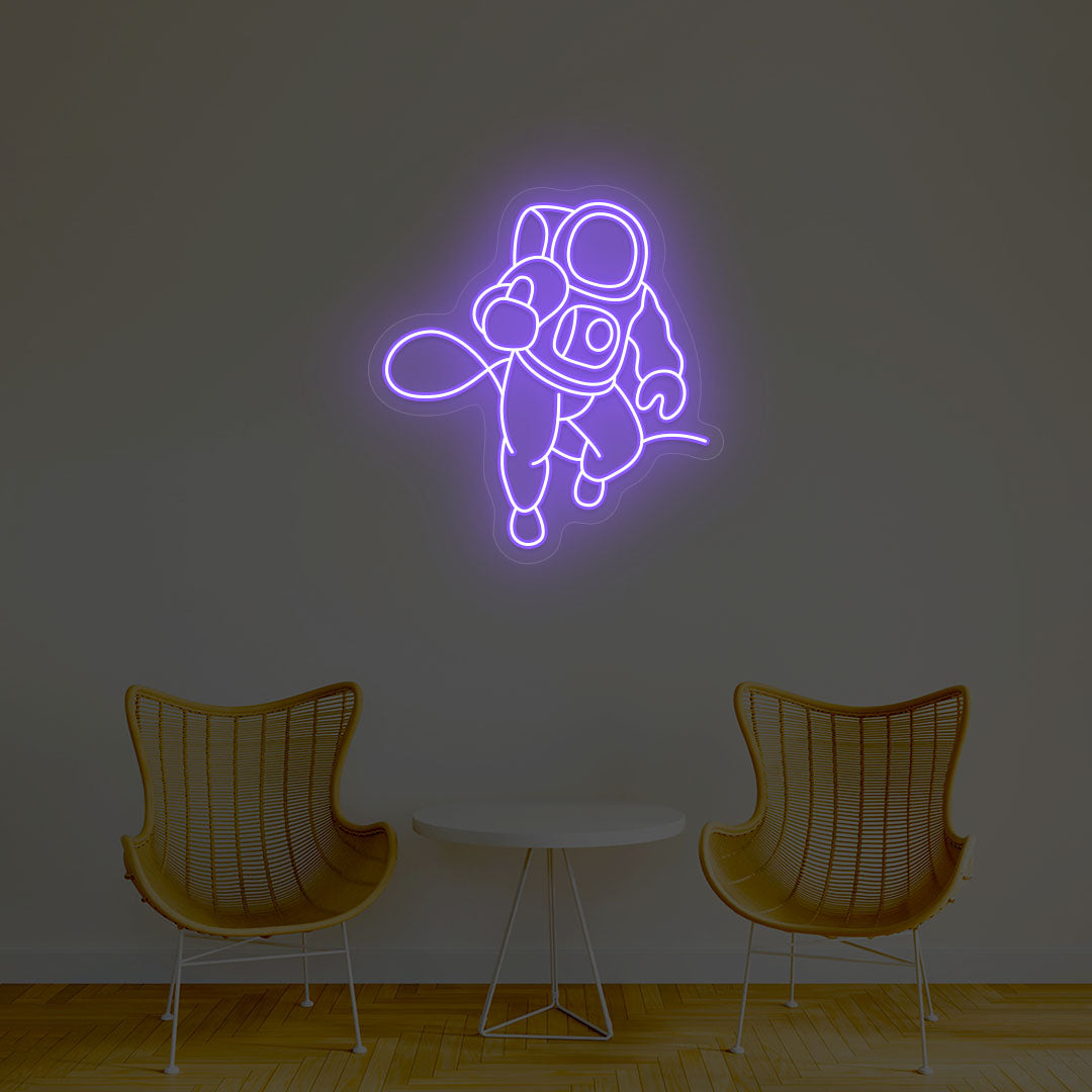 Astronaut Neon Sign | CNUS000003