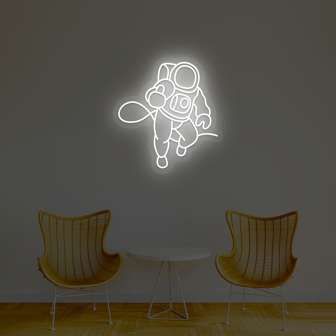 Astronaut Neon Sign | CNUS000003