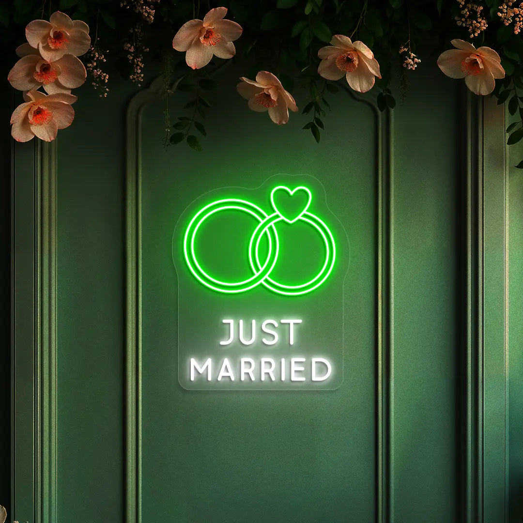 Just Married Rings Wedding Neon Sign in Green color